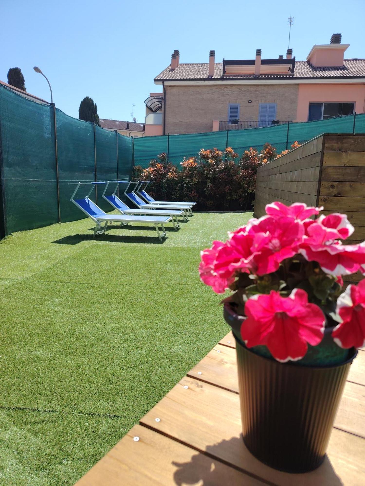 B&B Sunbeach San Benedetto del Tronto Exterior foto